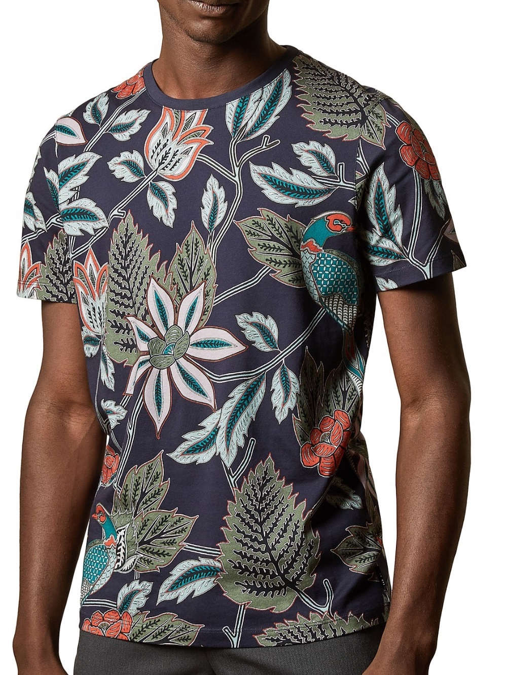 Ted Baker Black Floral & Bird Print Short Sleeve Crewneck Tee L